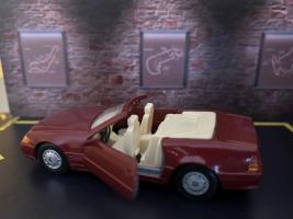 Mercedes Benz SL 500 Germany Sports Car Model Diecast Opening Doors Maisto