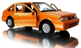 Polonez Caro Plus Polish Vintage Car Model Metal Diecast Orange Toy in box 1:34