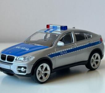 BMW X6 Germany/Polish Police Car Model Diecast Toy 1:43 Scale Rastar