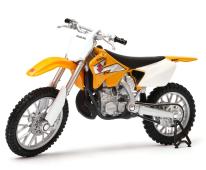 Suzuki RM250 Japanese Motorcross Motorcycle Model Diecast Orange 1:18 Welly