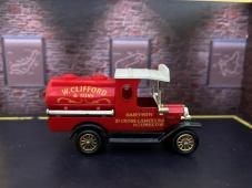 Ford Model T - Tanker Clifford American Classic Car Delivery Model Diecast