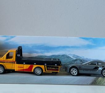 Truck Transporter Roadside Assistance + Grey Car Model Diecast Toy 1:50-1:60