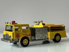 Mack Pumper Jersey City Fire Brigade Lorry Model Diecast 1:50 Scale Corgi