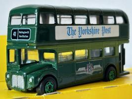 Bus Yorkshire Post Leeds City Transport Model Diecast 1:72 Scale Corgi