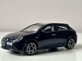 Alfa Romeo Giulietta Italian Popular Car Model Diecast Navy 1:43 Scale Bburago