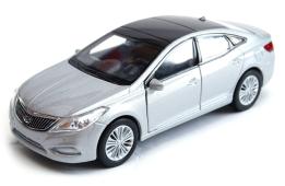 Hyundai Azera Korean Car Model Diecast Silver Toy 1:34-1:39 Scale Welly