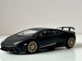 Lamborghini Huracan Performante Italian Car Model Diecast Black 1:43 Bburago