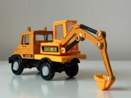 Mercedes-Benz Unimog Excavator Car Vehicle Model Diecast Welly 1:34-1:39