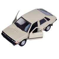 FSO Polonez 1500 MR78 Polish Car Cream Model Diecast 1:34-1:39 Scale Welly