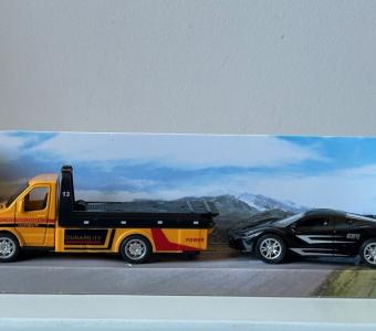 Truck Transporter Roadside Assistance + Black Car Model Diecast Toy 1:50-1:60