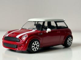 Mini Cooper S Legendary British Car Model Diecast Red 1:43 Scale Bburago