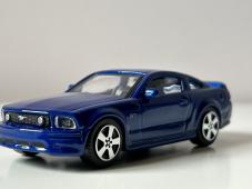 2006 Ford Mustang GT American Sports Car Model Diecast Toy Blue 1:43 Bburago