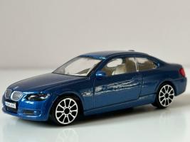 BMW 335i Legendary Germany Car Model Diecast 1:43 Scale Bburago