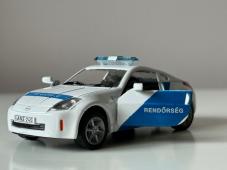 Nissan 350Z Rendorseg Hungary Police USA Car Model Diecast Amercom 1:43