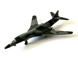 Rockwell B-1 Lancer Heavy Bomber Aircraft Model Toy Diecast Maisto 1:100 Scale