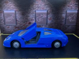 Bugatti EB 110 Italian Sports Car Model Diecast Toy Blue 1:37 Opening Doors