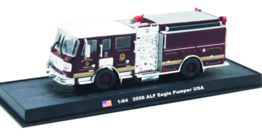 ALF Eagle Pumper 2006 American Fire Truck Model Diecast Amercom 1:64