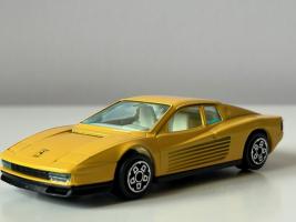 Ferrari Testarossa Legendary Italian Sports Car Model Diecast 1:43 Scale Bburago