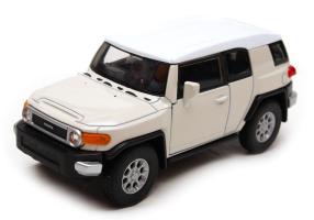 Toyota FJ Cruiser Japanese Luxury Car Model Diecast Cream 1:34-1:39 Scale Welly