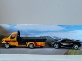 Truck Transporter Roadside Assistance + Black Car Model Diecast Toy 1:50-1:60