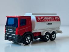Scania P320 Tank Tailer Lorry Truck Model Diecast 1:102 Welly