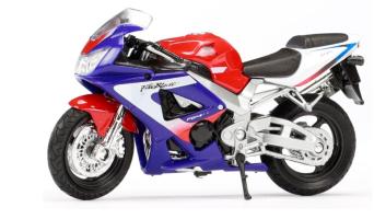 Honda CBR900 Fireblade Japanese Bike Motorcycle Model Diecast 1:18 Scale Welly