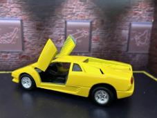 Lamborghini Diablo Italian Sports Car Model Diecast Yellow 1:40 Opening Doors