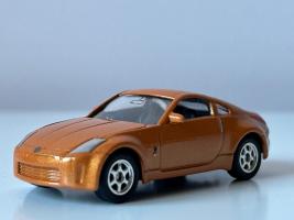 Nissan Fairlady Orange Model Diecast 1:60 Scale Welly