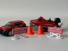 Playset Street Machines Fire Rescue Car Boat Model Diecast Toy 1:64 Teamsterz