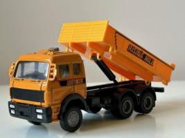 Mercedes-Benz Dump Truck Lorry Model Diecast Moving Parts 1:50-1:60 Scale Welly