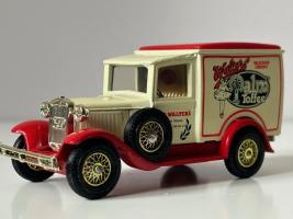 1930 Ford Model A USA Legendary Car Model Diecast Matchbox Toy 1:40 Scale