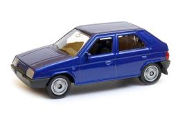 Skoda Favorit Czech Republic Car Model Blue Diecast 1:60 Scale Welly