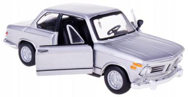 BMW 2002tii 1972 Germany Classic Car Model Toy Diecast Silver 1:32 Scale Bburago