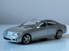 Mercedes S63 AMG Germany Legendary Car Model Diecast Toy Silver 1:43 Rastar