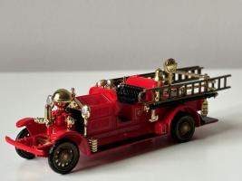 1924 Ahrens Fox USA Fire Brigade Car Truck Model Toy Diecast Amercom 1:64